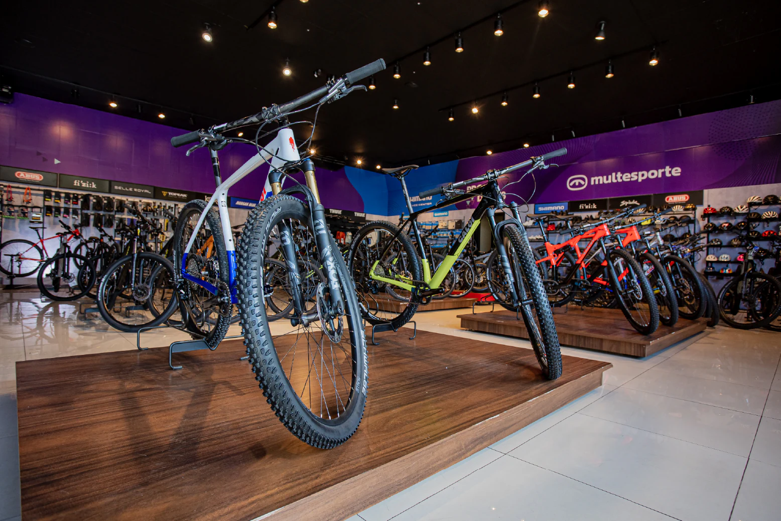 Showroom de bicicletas da loja Multesporte
